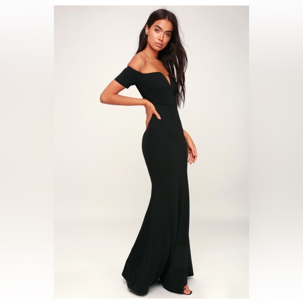 NWT Lulus Lynne off the shoulder black dress
